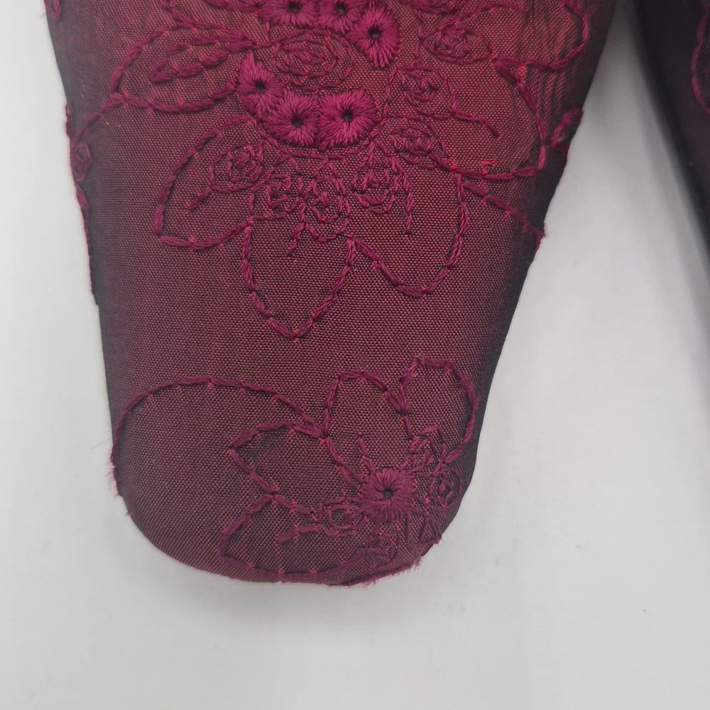 Olivia Rose Tal Italy Burgundy Satin Fur Trim Floral Embroidered Mules Heels 9